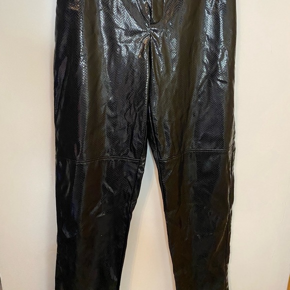 1980s Black Snake Skin Pleather High Waisted Pants - Picture 10 of 13